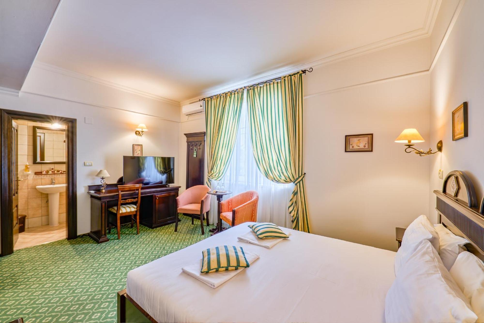 Hotel Classico Timisoara Exterior photo